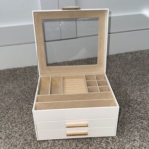 Elegant White Jewelry Organizer Box